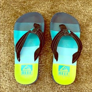 Boys Reef flip flops size 9/10